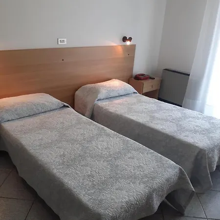 Otel San Francisco Marina dʼAndora