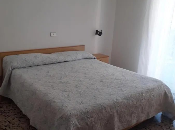 San Francisco Hotel *